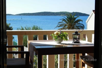 /international/hr/vis-split-dalmatia-county-310107626216/