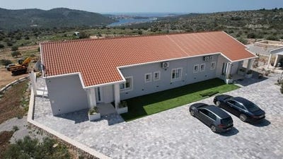 /international/hr/sibenik-sibenska-ulica-120097024956/