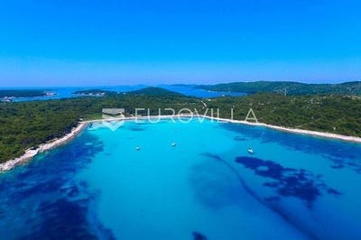 /international/hr/zadar-zadar-county-310104798732/
