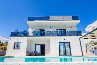 /international/hr/zadar-zadar-county-310105231804/