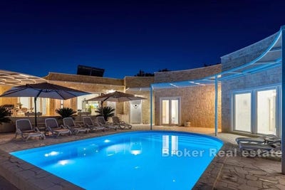 /international/hr/paman-zadar-county-310107218792/