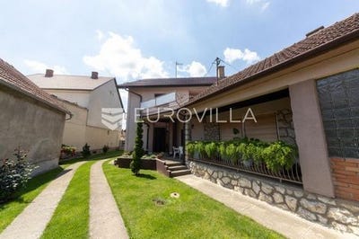 /international/hr/vinkovci-vukovar-srijem-county-120091898277/