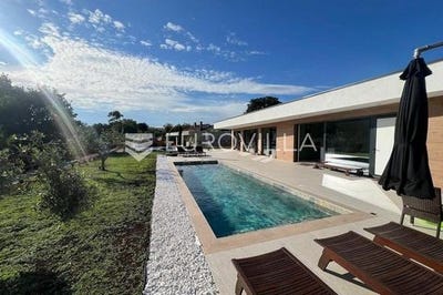 /international/hr/pazin-istria-county-120092947235/