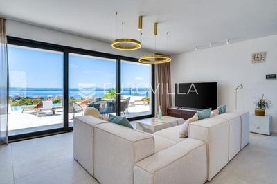 /international/hr/split-split-dalmatia-county-120097553030/