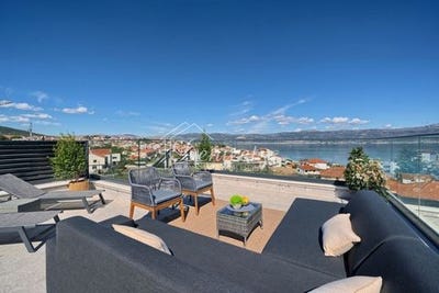 /international/hr/slatine-split-dalmatia-county-310108488170/
