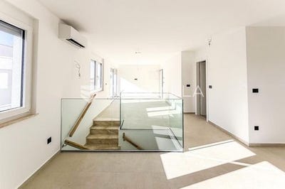 /international/hr/zadar-zadar-county-310105833828/