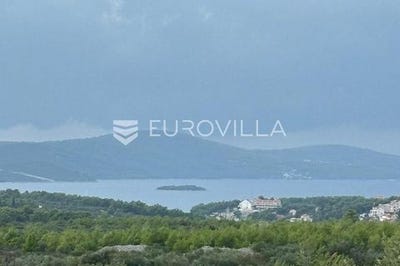 /international/hr/brac-split-dalmatia-county-310103997713/