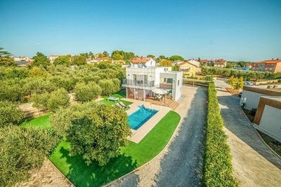 /international/hr/vodnjan-istria-county-310106942039/