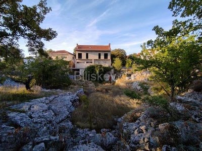 /international/hr/pucisca-split-dalmatia-county-310099432173/