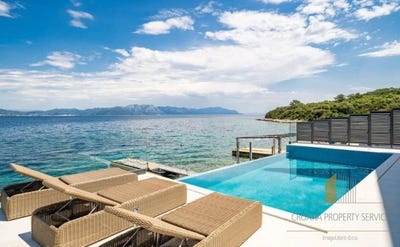 /international/hr/orebic-dubrovnik-neretva-county-310097618098/