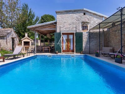 /international/hr/istarska-zupanija-istria-county-310103996117/