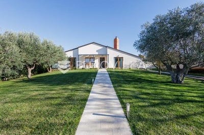 /international/hr/pula-istria-county-310103714347/