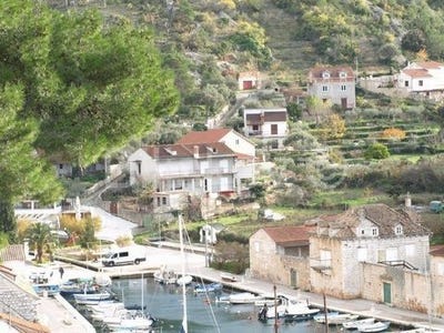/international/hr/brac-split-dalmatia-county-120074340698/