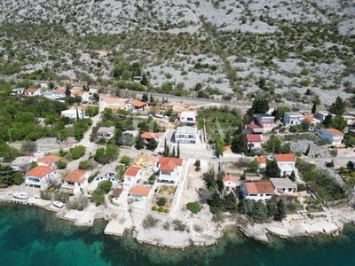/international/hr/karlobag-lika-senj-county-310107238451/