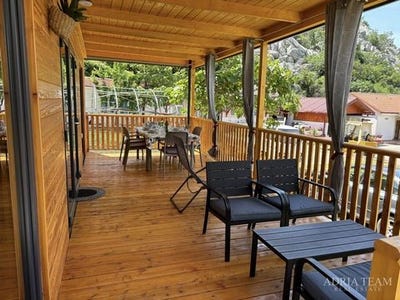 /international/hr/volarice-lika-senj-county-310103689454/