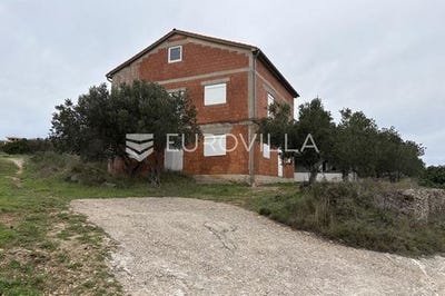 /international/hr/vodice-sibenska-ulica-310105822040/