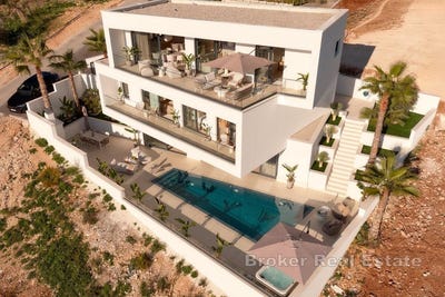 /international/hr/trogir-split-dalmatia-county-310107219529/