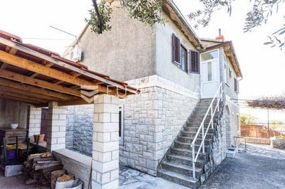 /international/hr/brac-split-dalmatia-county-120083852035/