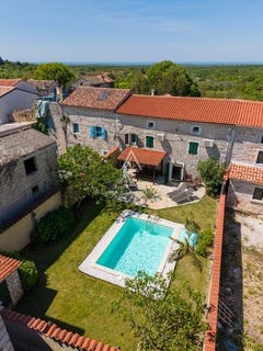/international/hr/porec-istria-county-310107815150/