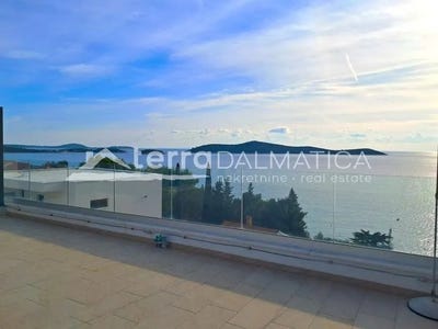 /international/hr/sevid-sevid-split-dalmatia-county-310105026427/
