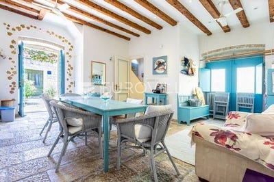 /international/hr/vis-split-dalmatia-county-120085353762/