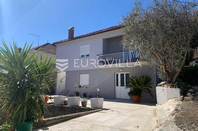 /international/hr/zadar-zadar-county-310104805774/