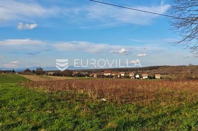 /international/hr/karlovac-karlovac-county-310106750630/
