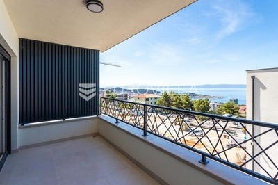 /international/hr/makarska-split-dalmatia-county-120093301297/