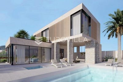 /international/hr/rogoznica-sibenska-ulica-310098770848/