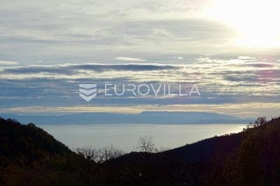 /international/hr/lovran-primorje-gorski-kotar-county-120096492415/