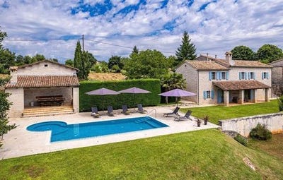 /international/hr/pula-istria-county-310107564627/