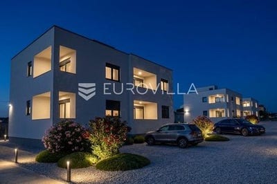 /international/hr/zadar-zadar-county-310108842252/