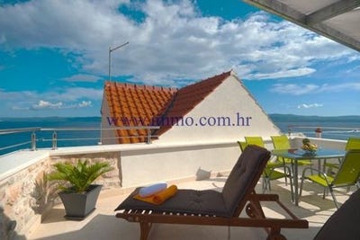 /international/hr/bol-split-dalmatia-county-120075588691/