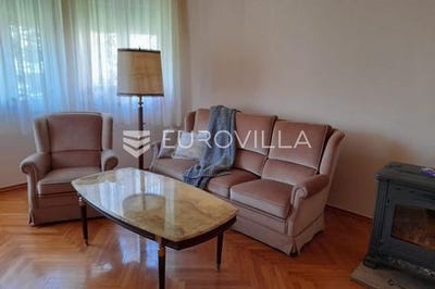 /international/hr/sinj-split-dalmatia-county-310108006665/