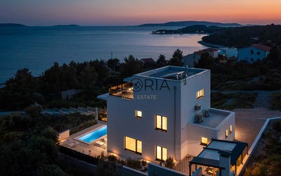 /international/hr/okrug-split-dalmatia-county-310104594090/