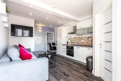/international/hr/split-split-dalmatia-county-310107298832/