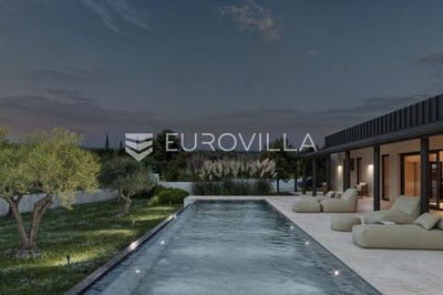 /international/hr/buje-istria-county-310108217339/