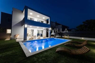 /international/hr/split-split-dalmatia-county-310103043908/