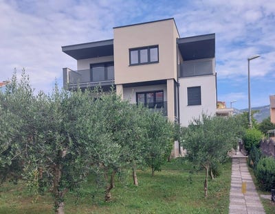 /international/hr/kastel-stafilic-split-dalmatia-county-310097614200/