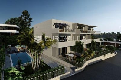 /international/hr/split-split-dalmatia-county-310105305267/