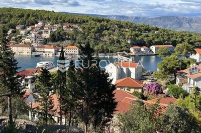 /international/hr/stari-grad-split-dalmatia-county-120086731375/