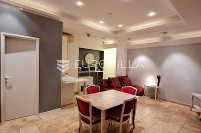 /international/hr/karlovac-karlovac-county-310102372411/