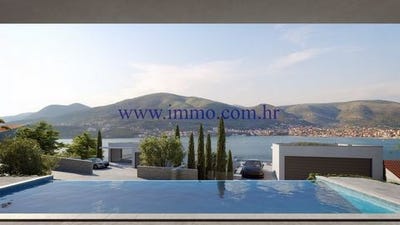 /international/hr/trogir-split-dalmatia-county-120066770622/