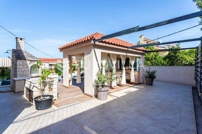 /international/hr/trogir-split-dalmatia-county-310101391105/