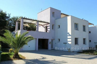 /international/hr/diklo-zadar-county-310107218404/