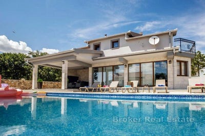 /international/hr/imotski-split-dalmatia-county-310107412280/