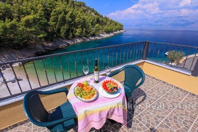 /international/hr/hvar-split-dalmatia-county-310107218721/
