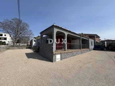 /international/hr/vodice-sibenska-ulica-310106881049/