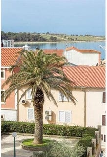 /international/hr/novalja-lika-senj-county-310106054752/