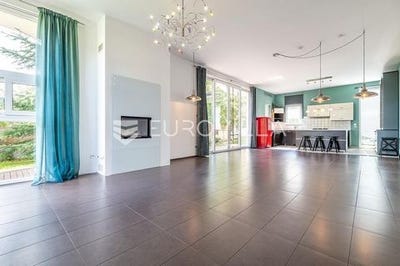/international/hr/zagreb-zagreb-310108869778/
